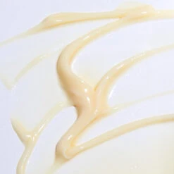 Vitamin C Renewing Moisturizer -Innisfree Store PH DE 0360 SMEAR 0722 1