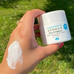 Skin Brighten -Innisfree Store PH DE 0475 UGC R0423